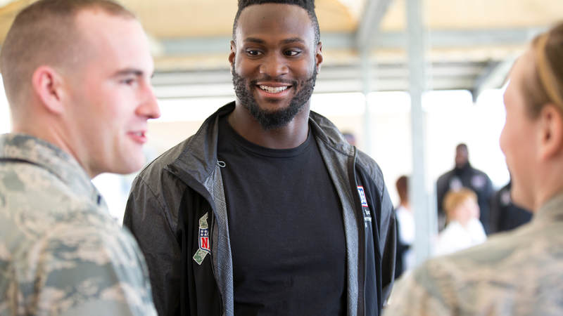 Minnesota Vikings running back Latavius Murray joined four NFL players and former coach Rex Ryan on the 2018 USO-NFL tour.
