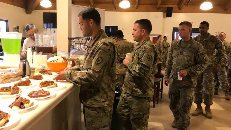 Troops line up for pie at USO Pohakuloa Training Center