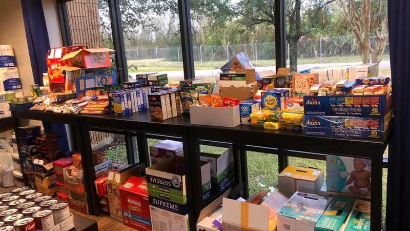 USO Houston organized a donation drive for Coast Guard service members, their families and other military personnel affected by the government shutdown.